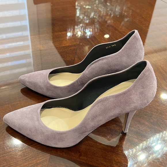 Leather suede designer high heels 👠. - Picture 2 of 6